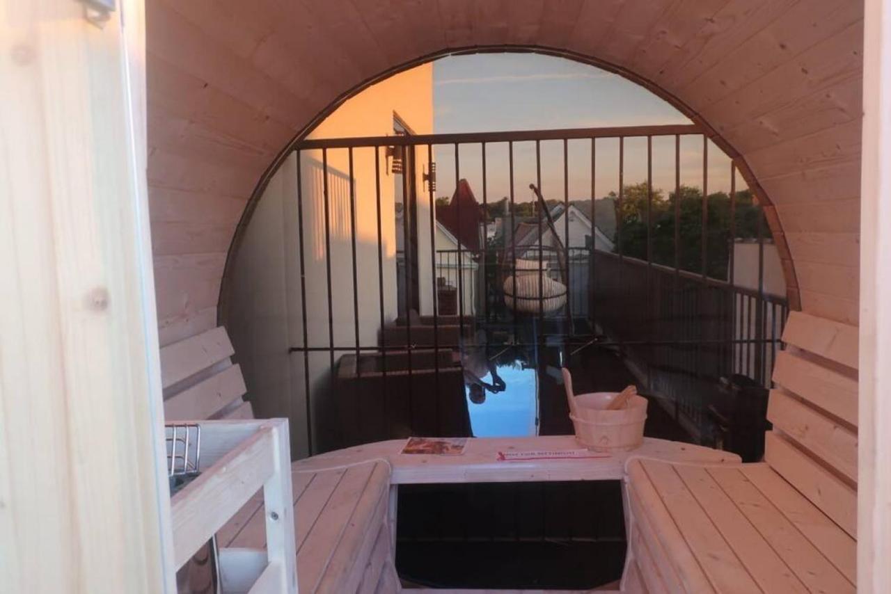Nyc Skyline Views, Sauna & Rooftop - Romantic Escape At "Brooklyn Bay Lofts" นิวยอร์ก ภายนอก รูปภาพ
