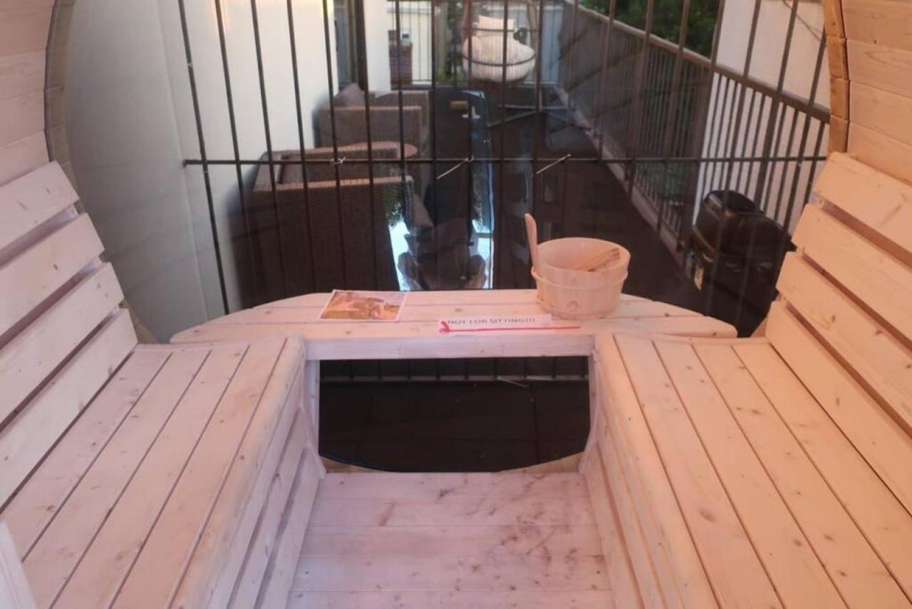 Nyc Skyline Views, Sauna & Rooftop - Romantic Escape At "Brooklyn Bay Lofts" นิวยอร์ก ภายนอก รูปภาพ